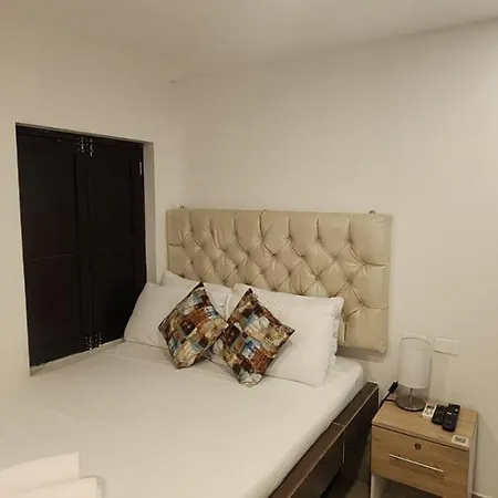 Casa Jose Lopez Hotel *